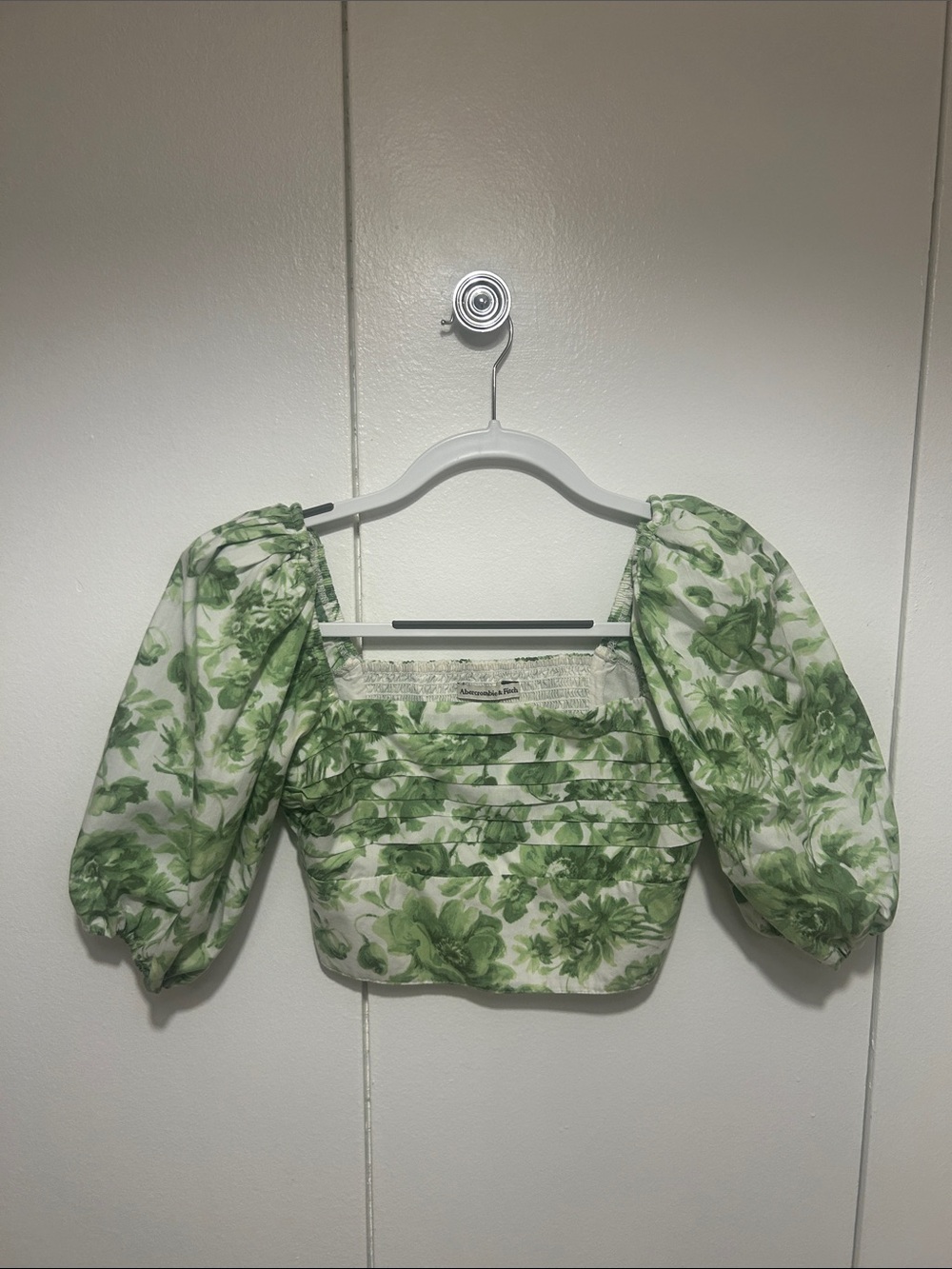 Abercrombie & Fitch Green Floral Puff-Sleeve Cropped Top